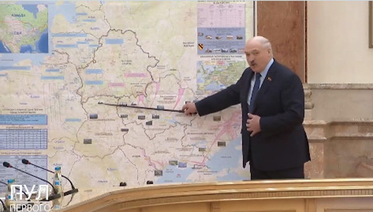Guerra in Ucraina, Lukashenko svela i piani di Putin e della Russia: "Attacco fino alla Transnistria"