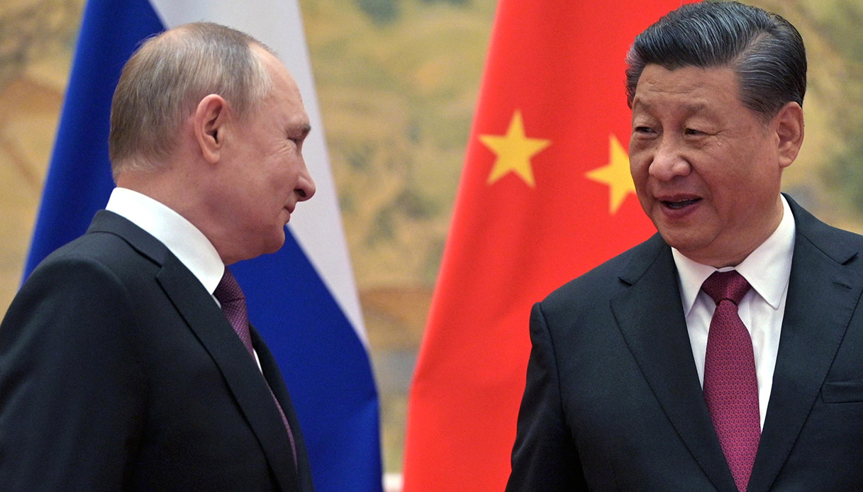 La Cina aiuta la Russia per la guerra? Il sospetto di Biden e Ue sulle forniture da Pechino