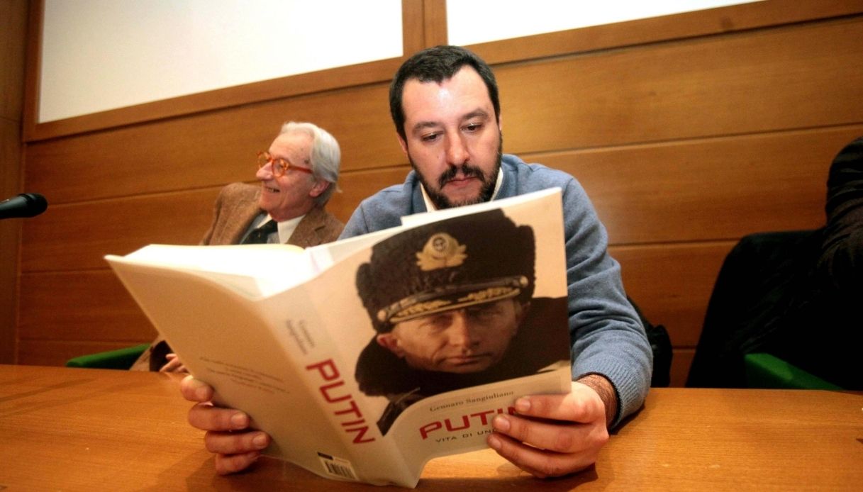Daspo a Matteo Salvini dall'Ucraina, è politico non gradito: 