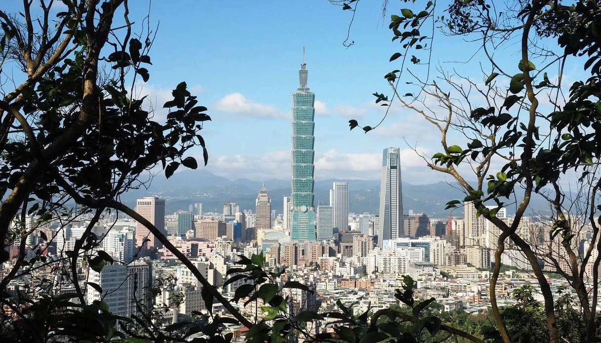 Una vista della città di Taipei.
