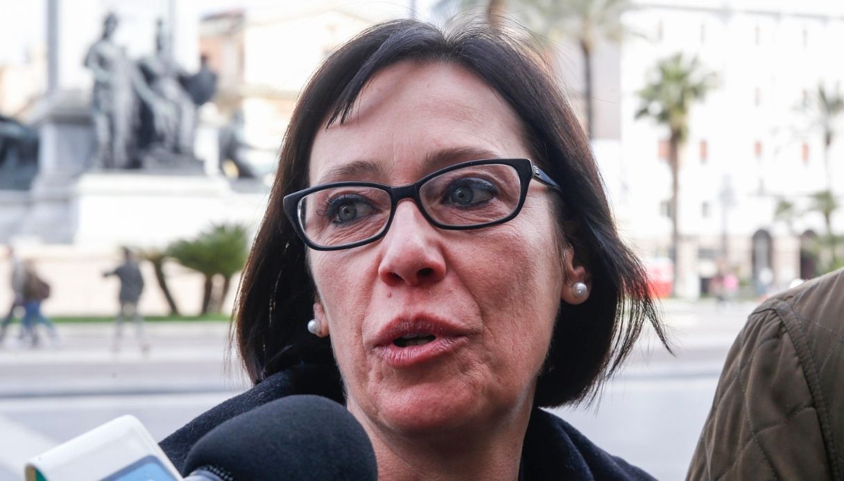 Cucchi, processo depistaggi: condannati 8 carabinieri. La sorella Ilaria dopo la sentenza: "Sono sotto choc"