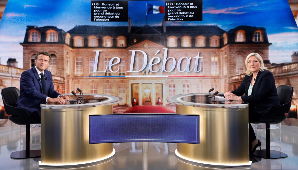 Macron a Le Pen: "Dipendi da Putin". Il duro attacco, scontro in tv per le presidenziali francesi