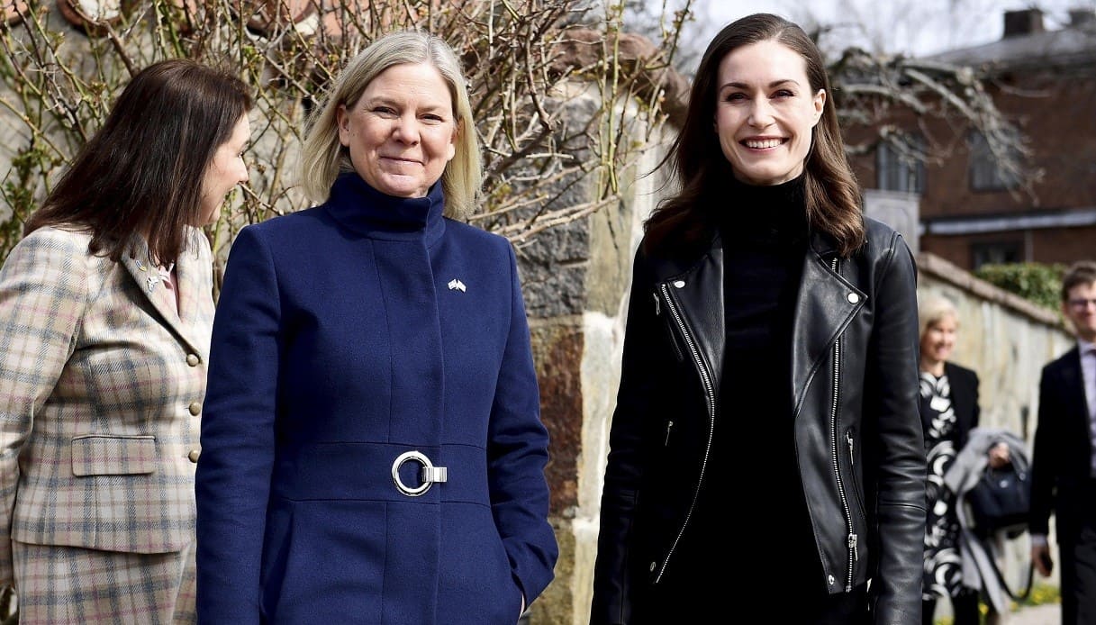  A Stoccolma, capitale della Svezia, si sono riunite Magdalena Andersson, primo ministro svedese, e Sanna Marin.