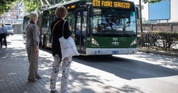 Sciopero oggi 28 aprile 2022: si fermano bus, tram e metropolitane. Disagi da Milano a Roma