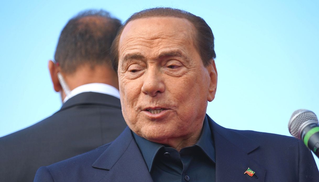 Ruby Ter, chiesti 6 anni per Berlusconi e 5 per Karima, risarcimenti milionari e confische