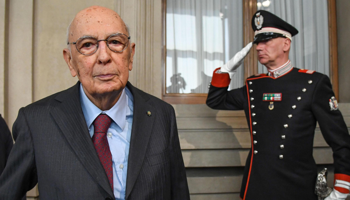 Giorgio Napolitano operato, il presidente emerito è ricoverato in terapia intensiva: come sta