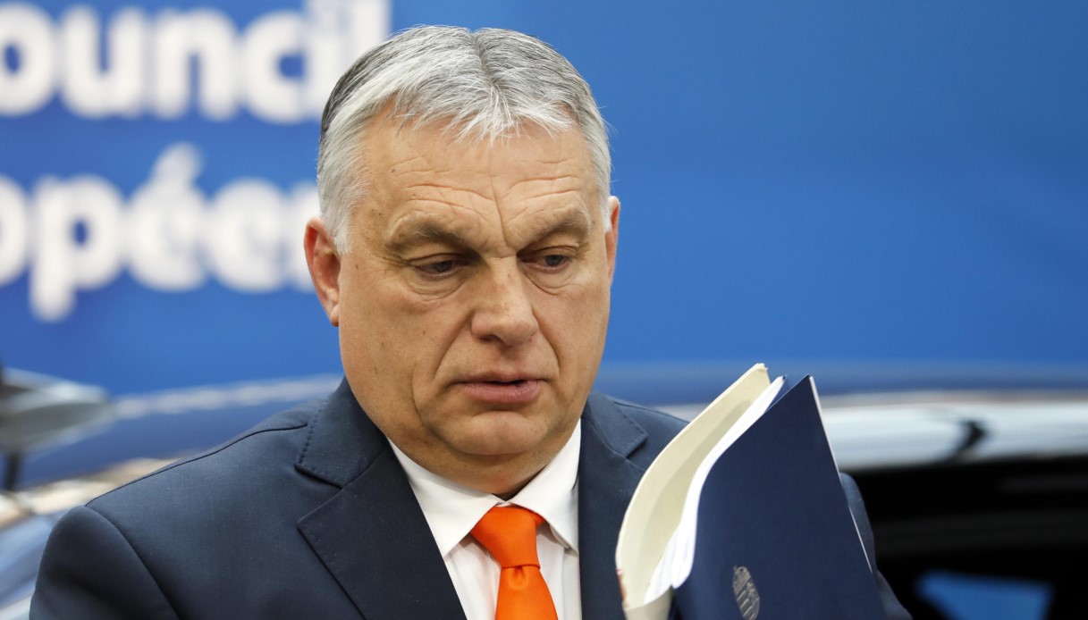 L'Ucraina accusa l'Ungheria: "Orban sapeva in anticipo dell'invasione russa"