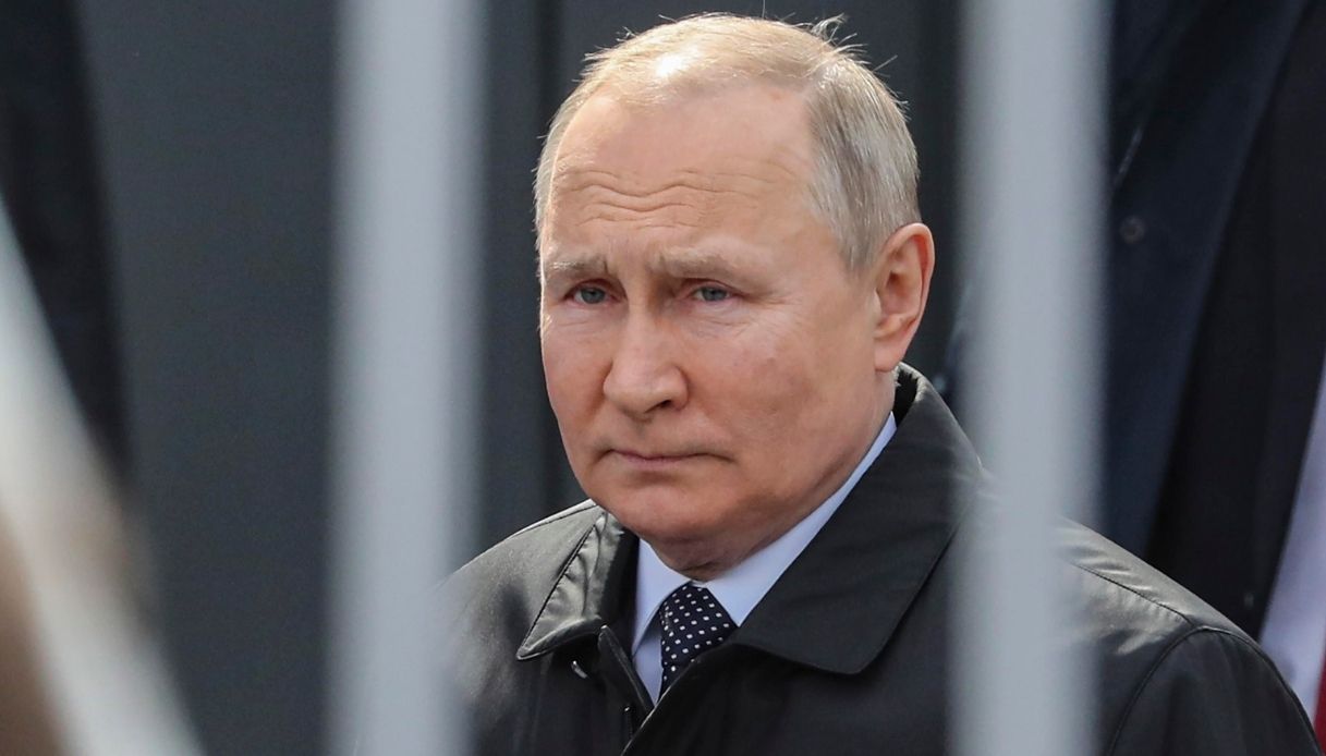 Kiev, gli 007 svelano: "Putin sopravvissuto ad un attentato due mesi fa". La previsione sulla caduta dello Zar