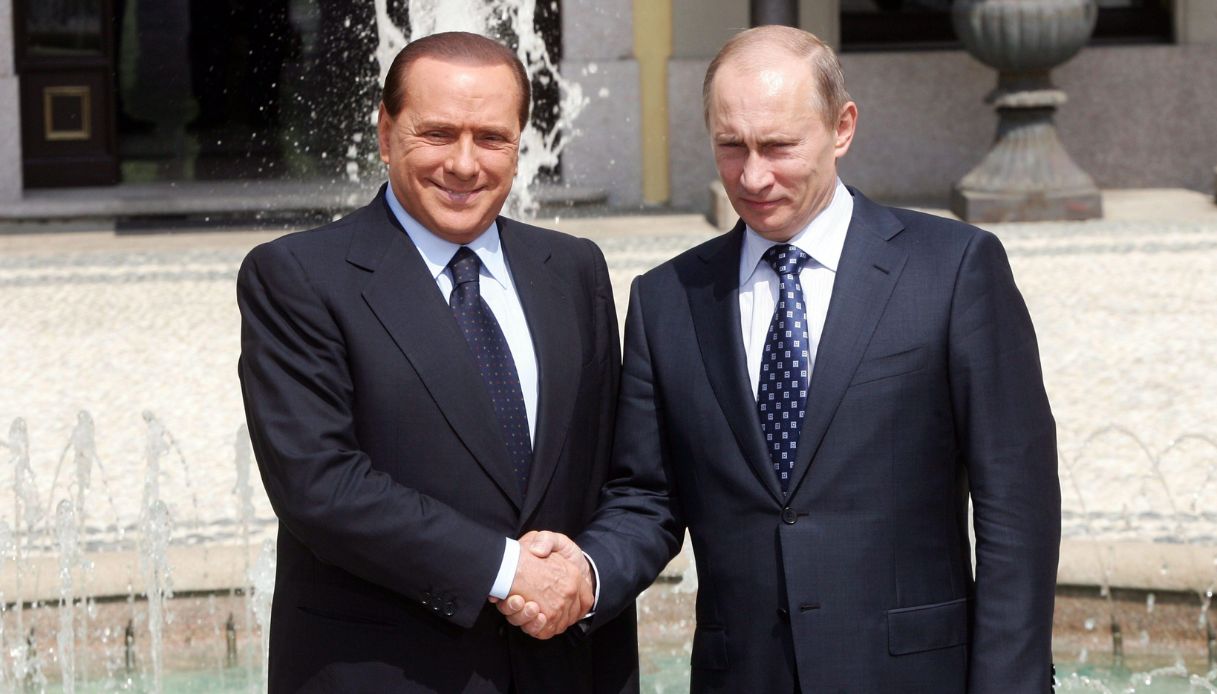 Putin all'Universitas di Berlusconi: il retroscena sulla guerra in Ucraina che ha fatto saltare il piano
