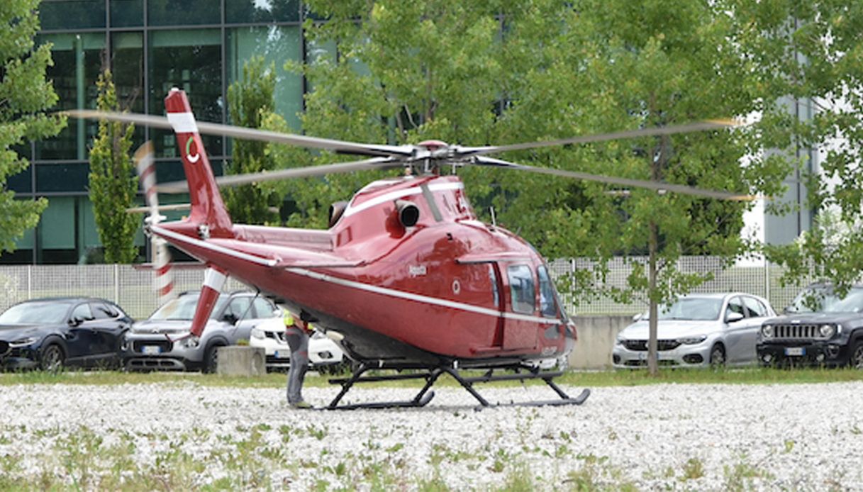 Elicottero Agusta scomparso, riprendono le ricerche: cosa si sa e l'allarme della compagnia