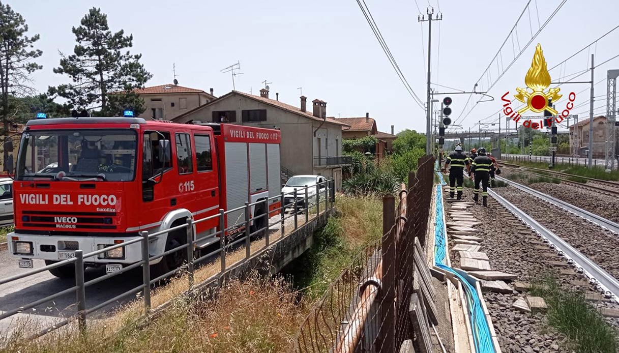 Operaio travolto dal treno a Città della Pieve, traffico fermo per gli accertamenti: quali treni non viaggiano