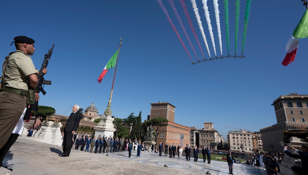 Festa della Repubblica, torna la parata militare con Mattarella. Per la prima volta sfilano anche i medici