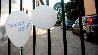 Bambina di 18 mesi morta di stenti dopo sei giorni, l'ipotesi delle ...