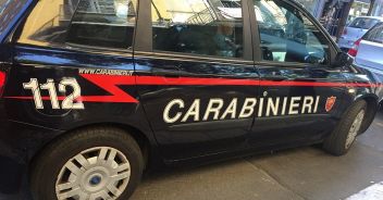 carabinieri macchina