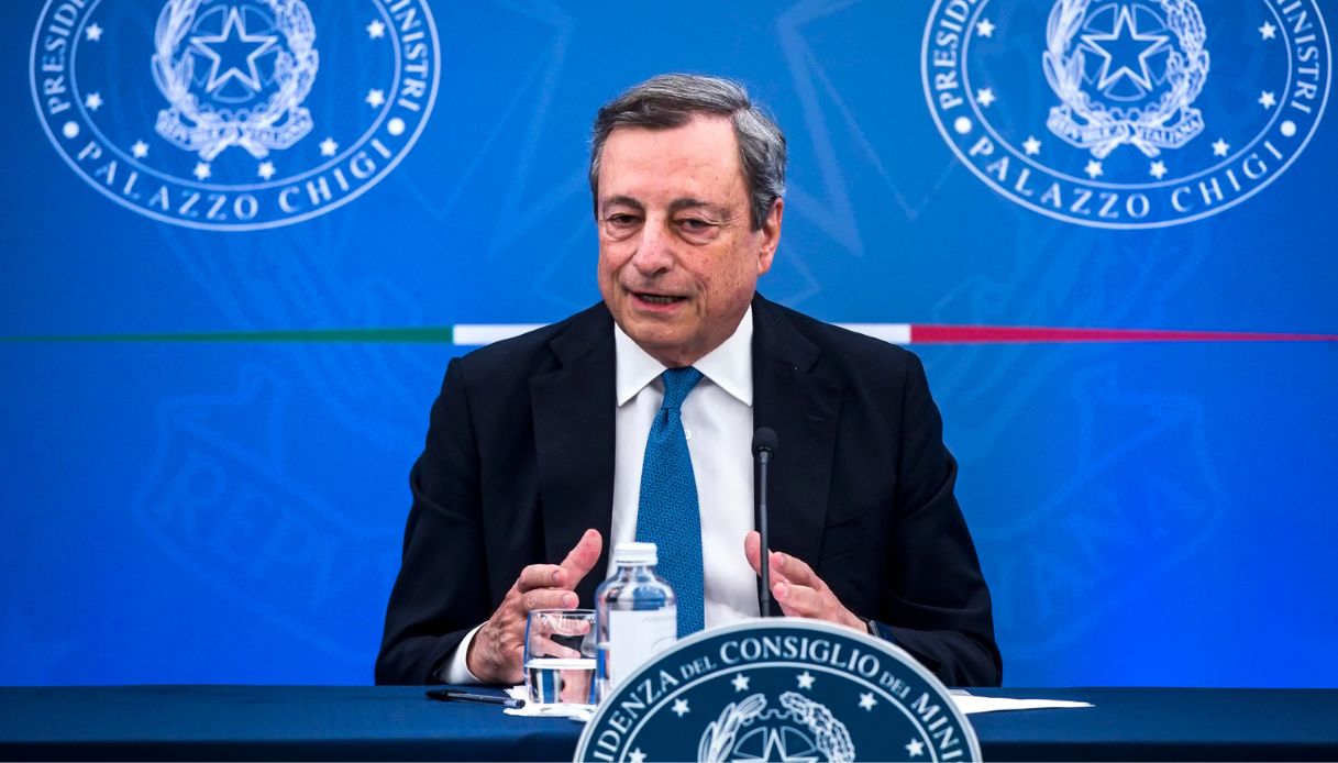 Draghi, dimissioni immediate: il retroscena sulla mossa del premier