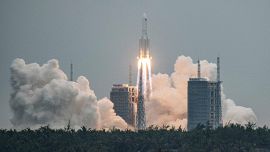 Kinesisk raket förlorade kontrollen i fritt fall: vilken risk vi i Italien och fallande skräp