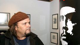 Morto Camilo Guevara, il secondo figlio del Che: aveva sessant'anni e curava il centro studi dedicato al padre