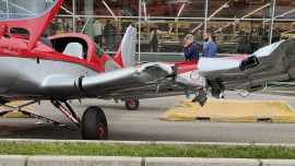 Bolzano, a lightweight plane, ends up in a supermarket parking lot: there are injured