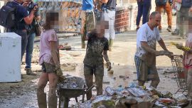 Inundação, A "anjos de terra": Quem são os jovens voluntários que correram para as ruas?