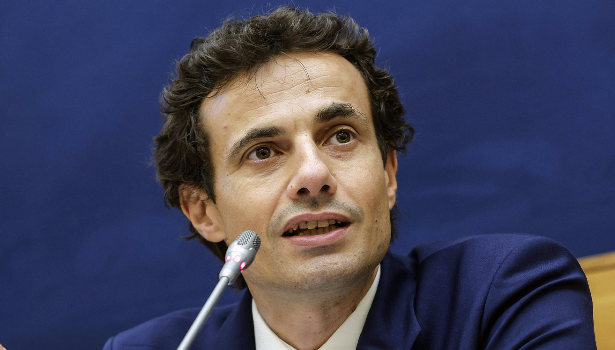 Davide Crippa (ex M5S)