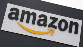 Falska recensioner, Amazon stämmer användare: Italiens första europeiska brottsanmälan