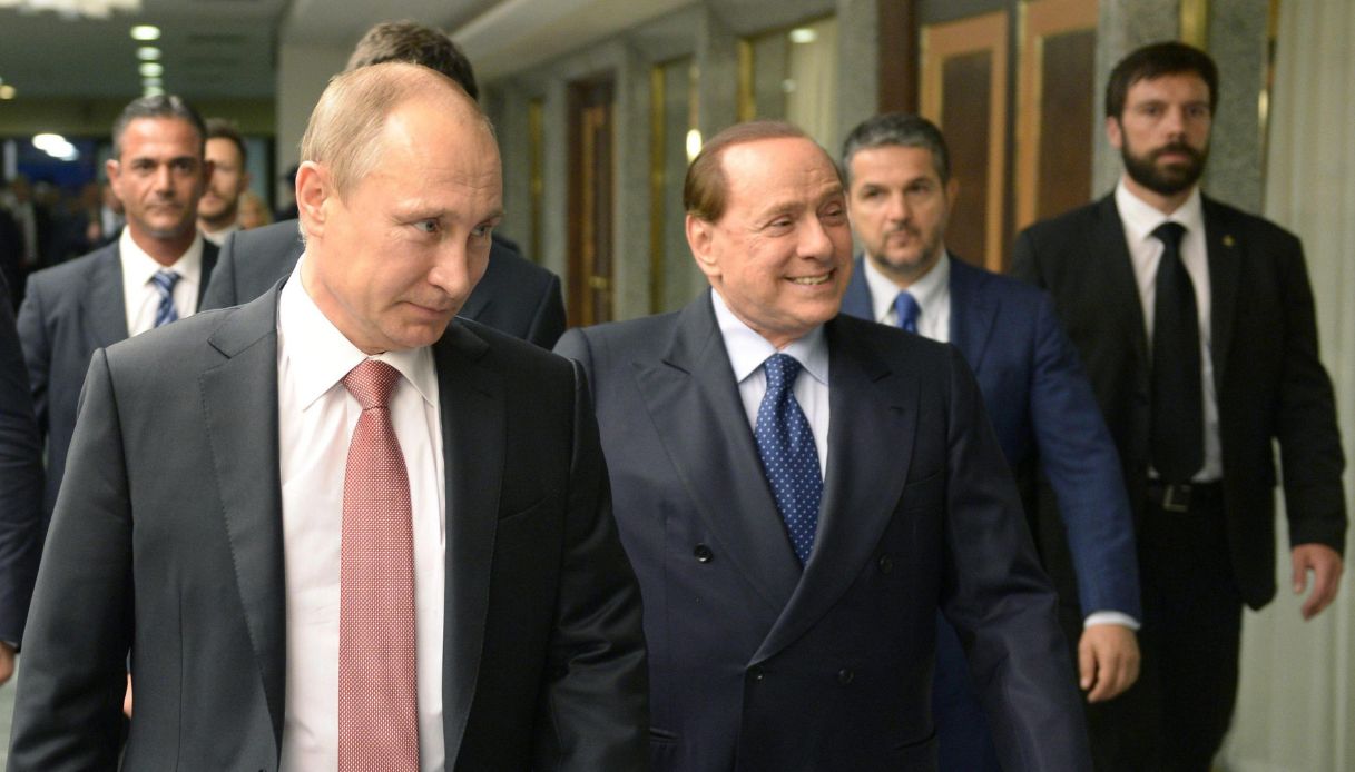 La vodka ricevuta da Berlusconi viola le sanzioni contro la Russia