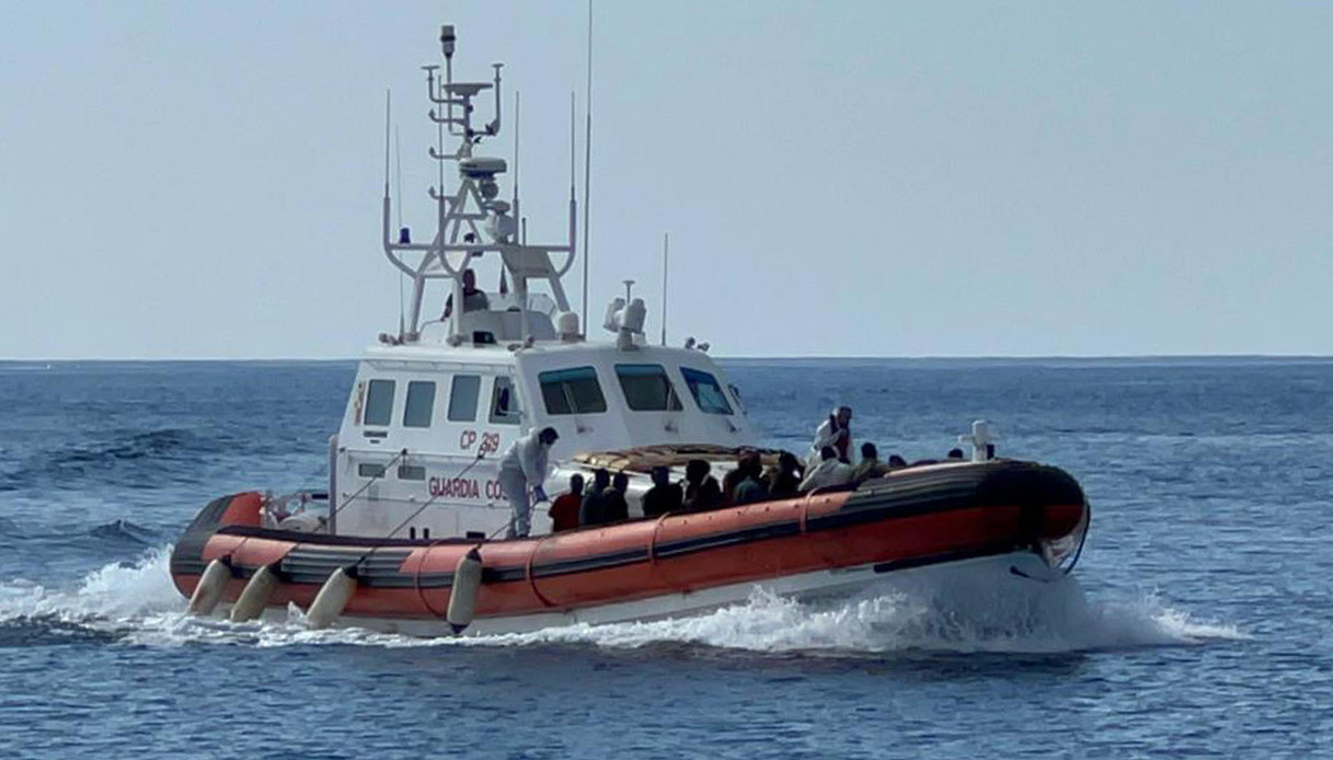 Neonato morto sul mare a Lampedusa, aveva solo 20 giorni: la ricostruzione della tragedia