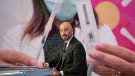 La cuarta dosis de la vacuna: los ancianos corren riesgo, Pasetti teme la combinación de coronavirus e influenza e invita a vacunarse