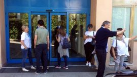 Criança morre devido a infecção no ouvido: Homeopata que não prescreveu antibióticos foi condenado a três anos de prisão