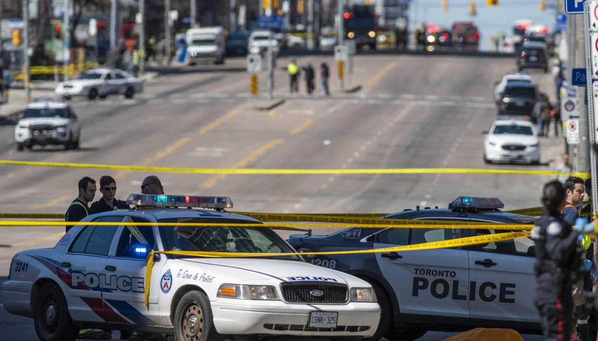 Canada, sparatoria in un condominio a Toronto: 5 morti, "scena spaventosa"