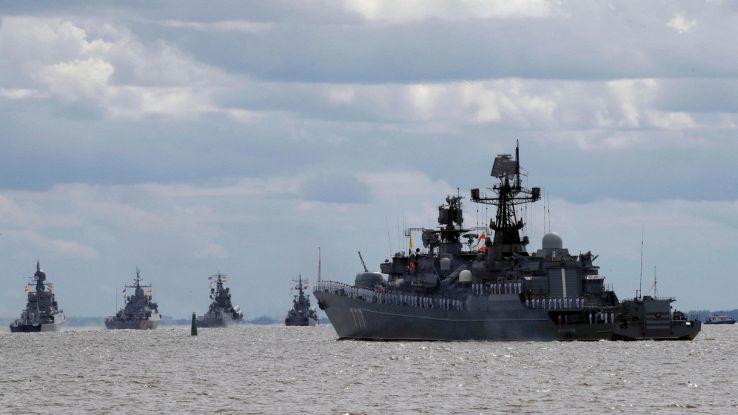 Calamita FRANCOBOLLO GUERRA 2022 NAVE DA GUERRA RUSSA UCRAINA VAI TU Calamita FRANCOBOLLO GUERRA 2022 NAVE DA GUERRA RUSSA UCRAINA VAI TU