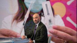 Australisk och säsongsinfluensa, experter varnar: När är toppen att vänta.  Bassetti: "Det är en pandemi"