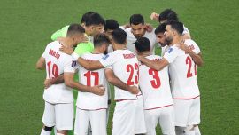 Irán protesta, el exfutbolista Amir Nasr Al-Azdani es condenado a muerte: de qué se le acusa