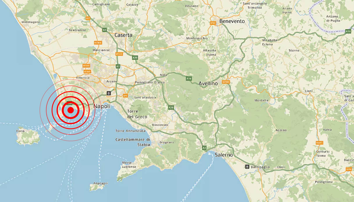 Terremoto Nei Campi Flegrei Avvertito Anche A Napoli E Pozzuoli ...