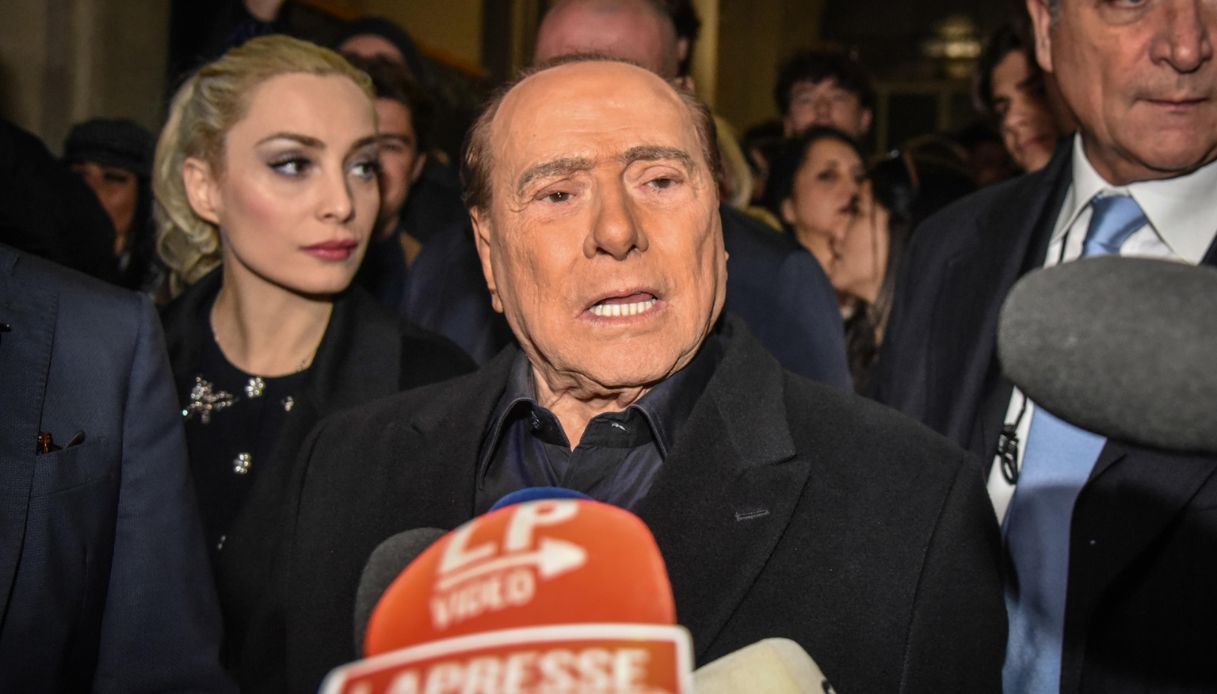 Berlusconi contro Zelensky: 