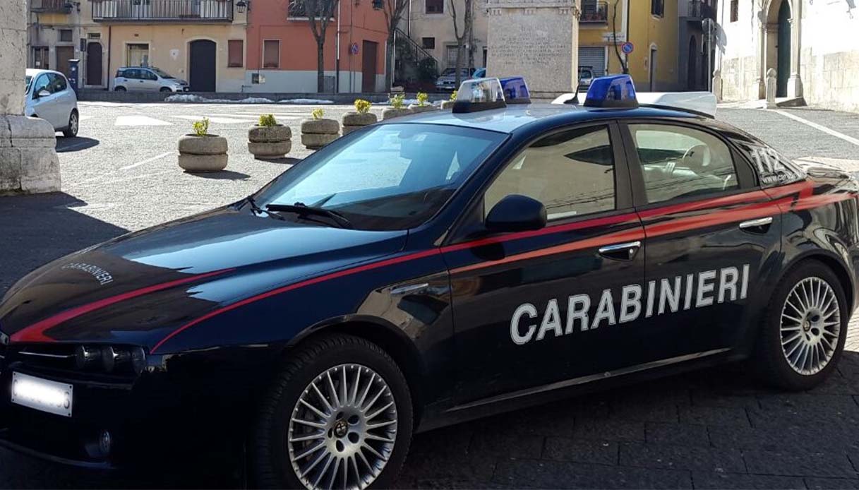 Incidente Sul Lavoro A Padova, Operaio Muore Schiacciato Da Una Porta ...