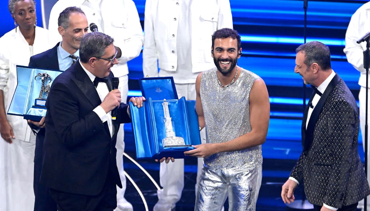 Ascolti Tv Sanremo, i dati Auditel e lo share: mai così alto dal 1987, quarta puntata da record per Amadeus