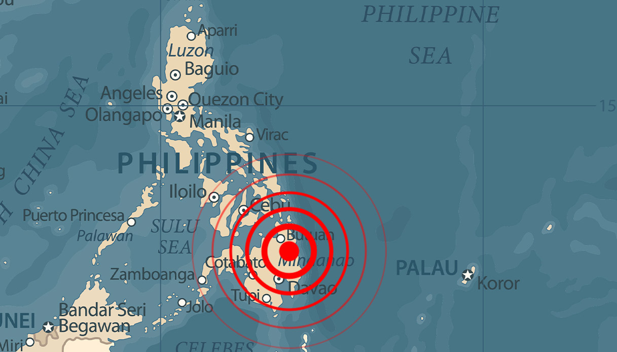Photo of Magnitude 6.0 earthquake in the Philippines, buildings and offices tremble: highway landslide