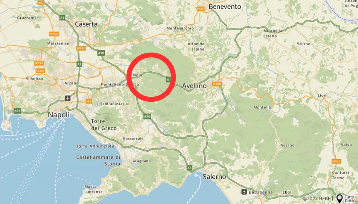 Coppia di ottantenni scompare a bordo di un'Apecar ad Avellino: donna trovata morta, uomo sotto shock