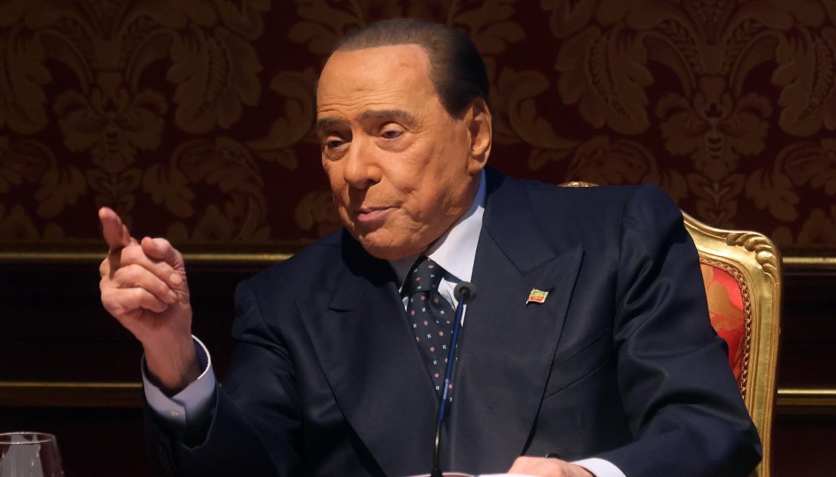 Silvio Berlusconi e le voci sulle dimissioni: come sta il leader di Forza Italia, il timore di Zangrillo