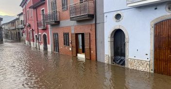 bomba-acqua-avellino