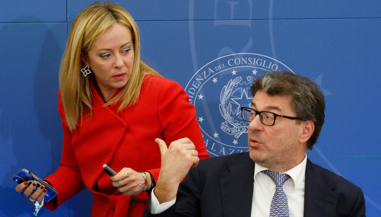 Il presidente del Consiglio Giorgia Meloni e il ministro dell'Economia Giancarlo Giorgetti