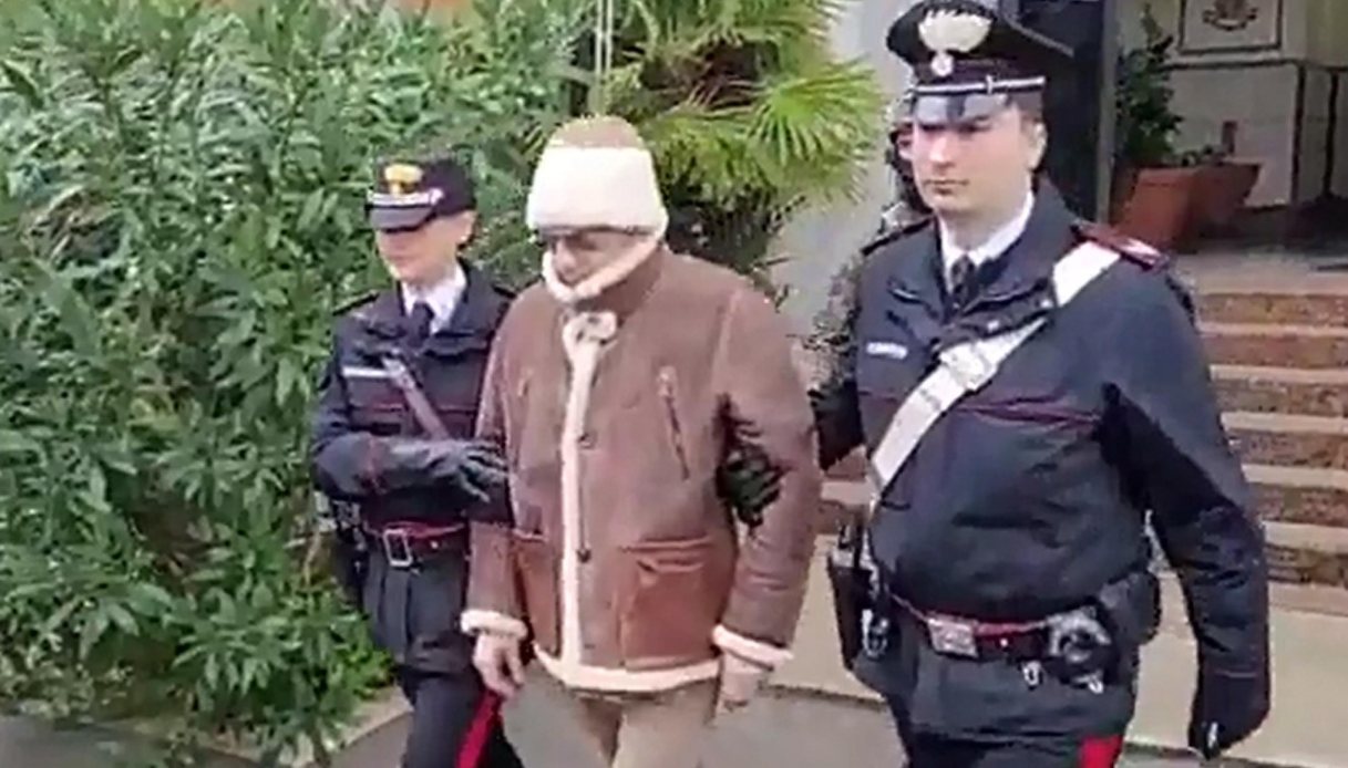 Carabinieri trovano testamento del boss Matteo Messina Denaro, ci sarebbe il nome del successore del Padrino