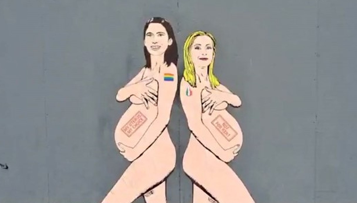 Giorgia Meloni Ed Elly Schlein Nude E Incinte Su Un Muro Di Milano My