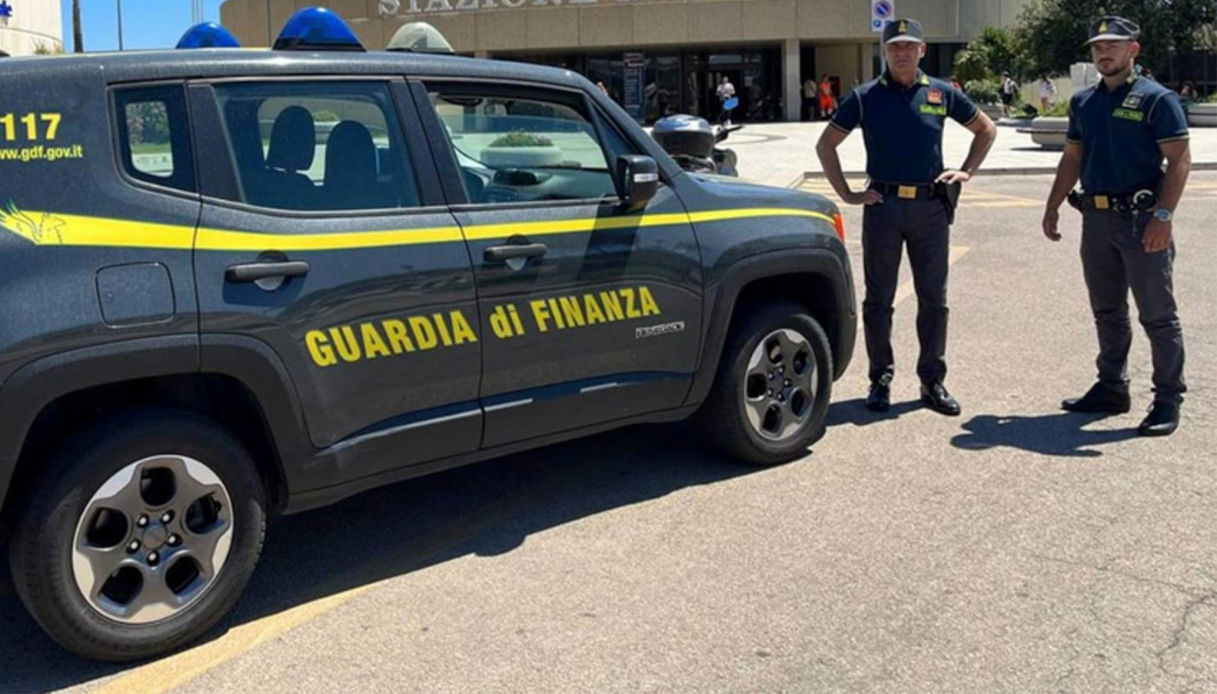 Auto della guardia di finanza