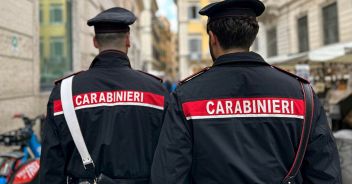 Tenta di sedare una rissa tra genitori di baby calciatori a Seregno: dirigente picchiato