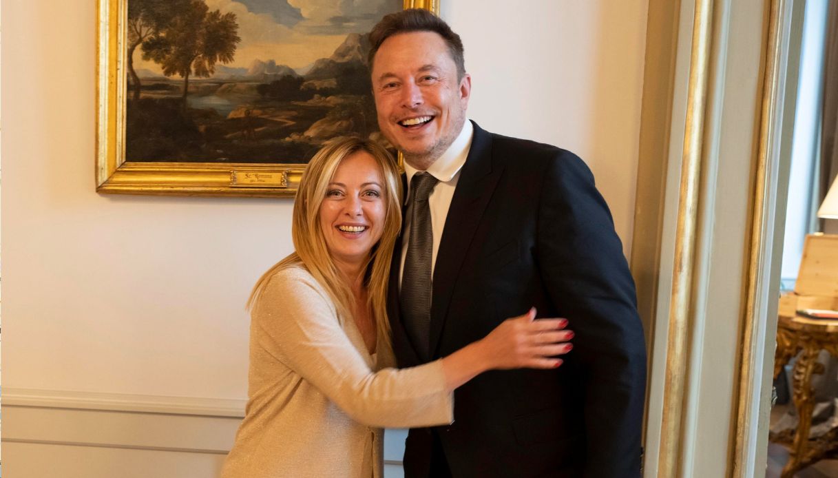 Elon Musk assume un ragazzo prodigio di 14 anni
