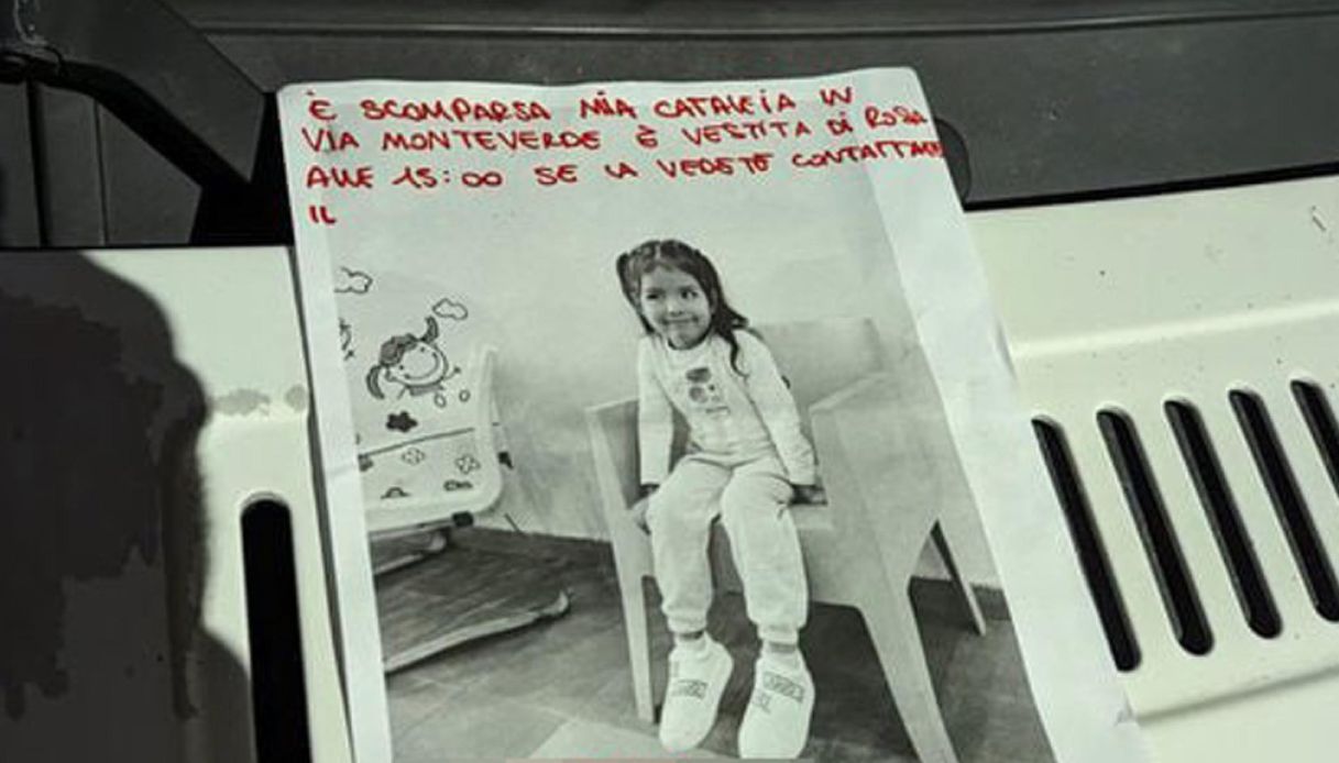 Le ultime notizie su Kata, la bambina scomparsa a Firenze: sgomberato l'ex hotel Astor 