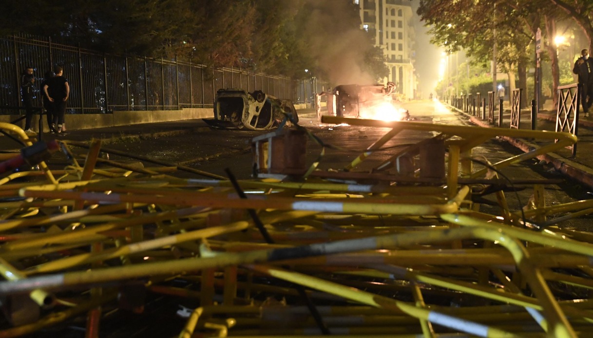 Nanterre scontri serali