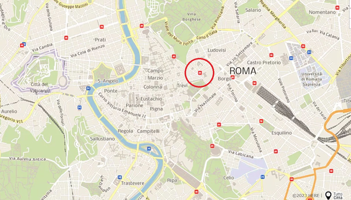 Pannello ferisce turista nella metro Barberini di Roma